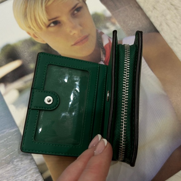 Coach leather wallet - Picture 5 of 9